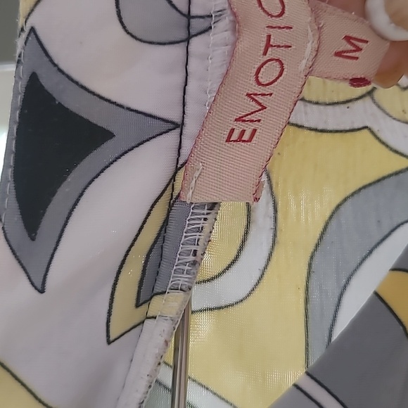 Top by emotiom - Picture 2 of 6